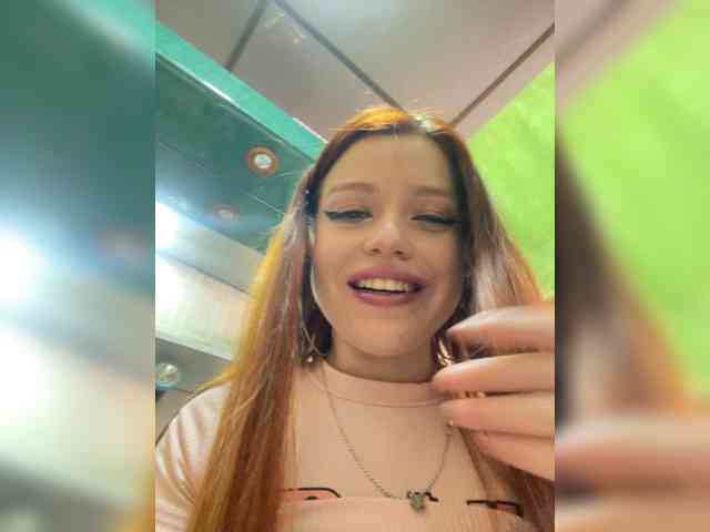 Pamela-Velvet webcam