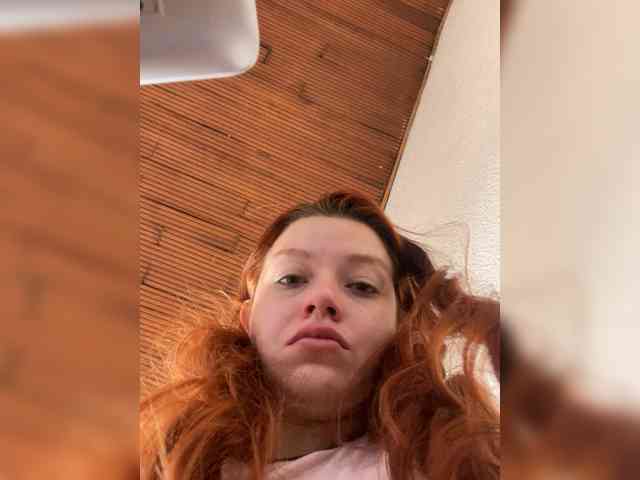 Pamela-Velvet webcam