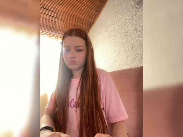 Pamela-Velvet webcam