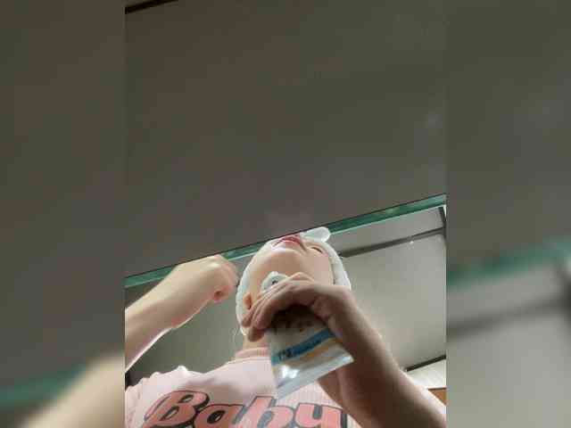 Pamela-Velvet webcam