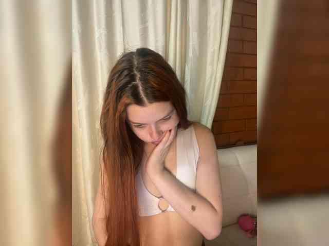 Pamela-Velvet webcam