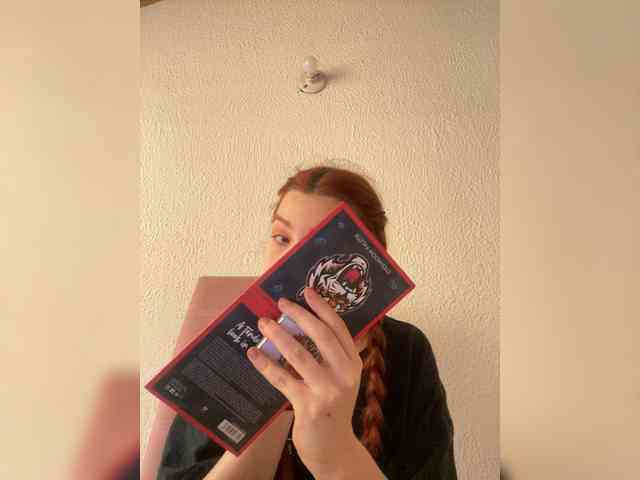 Pamela-Velvet webcam