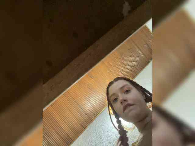 Pamela-Velvet webcam