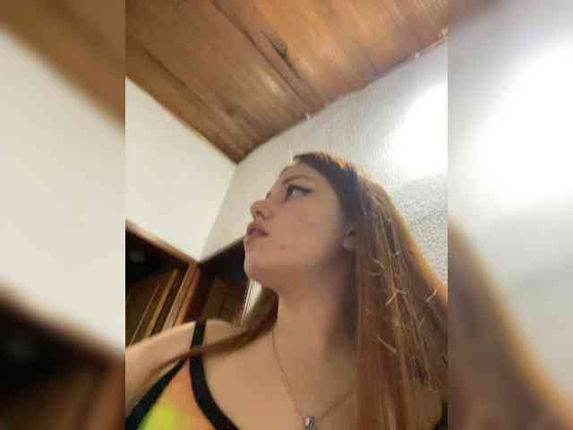 Pamela-Velvet Pamela-Velvet