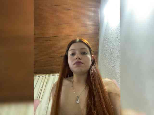 Pamela-Velvet webcam