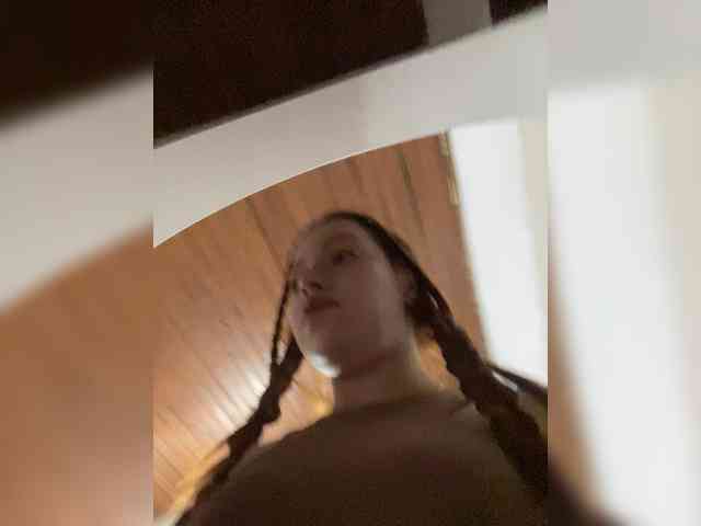 Pamela-Velvet webcam