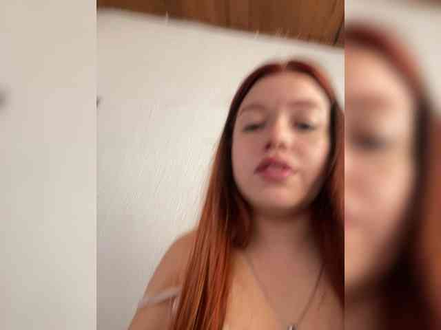 Pamela-Velvet webcam