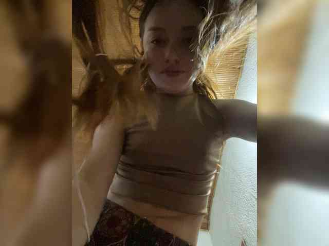 Pamela-Velvet Pamela-Velvet