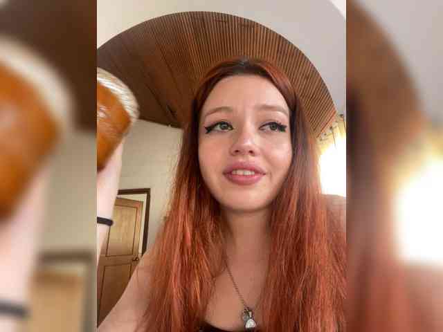 Pamela-Velvet webcam