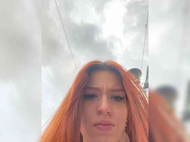 Pamela-Velvet Pamela-Velvet