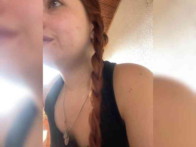 Pamela-Velvet webcam