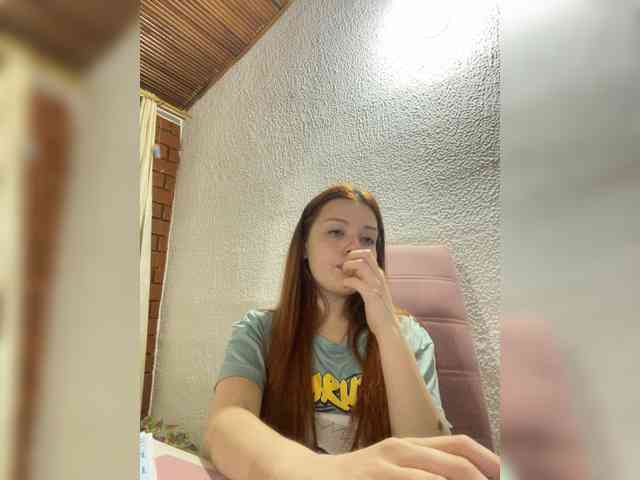 Pamela-Velvet webcam