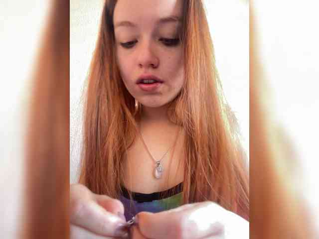 Pamela-Velvet Pamela-Velvet