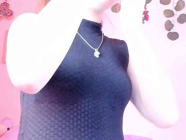 Pamela-Velvet webcam