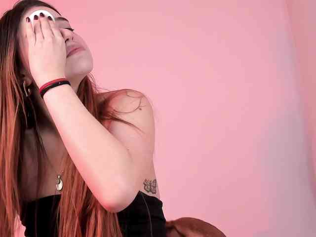 Pamela-Velvet webcam