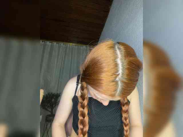 Pamela-Velvet webcam