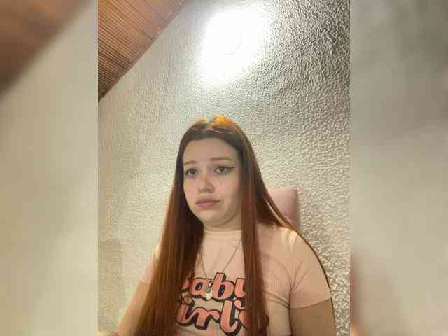 Pamela-Velvet webcam