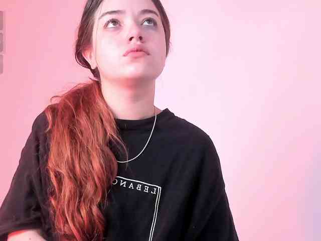 Pamela-Velvet webcam