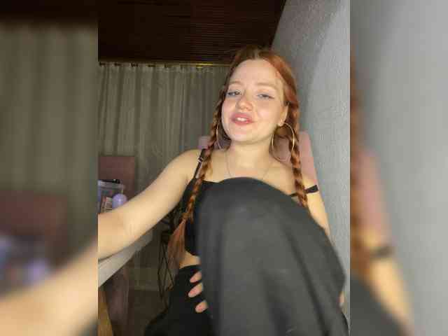 Pamela-Velvet webcam