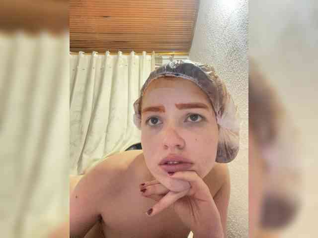 Pamela-Velvet webcam