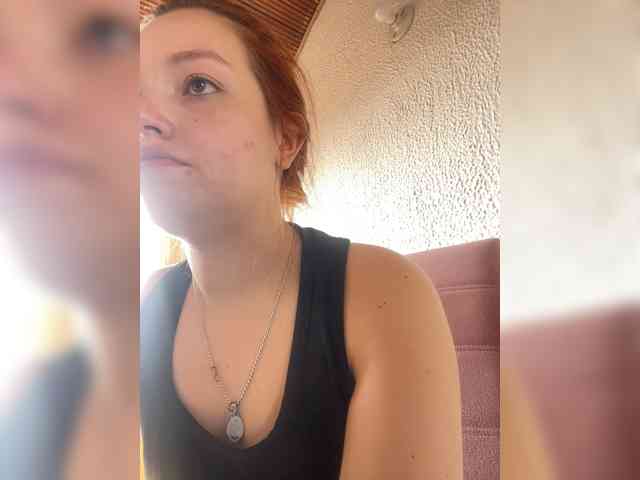 Pamela-Velvet webcam