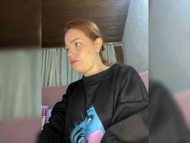 Pamela-Velvet webcam