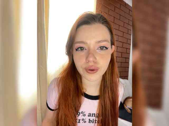 Pamela-Velvet webcam