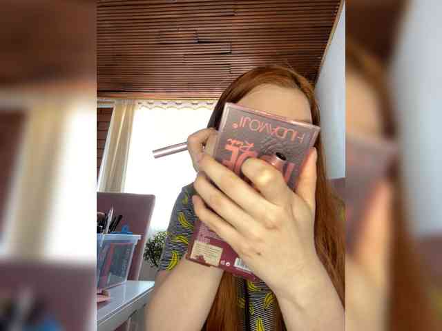 Pamela-Velvet webcam