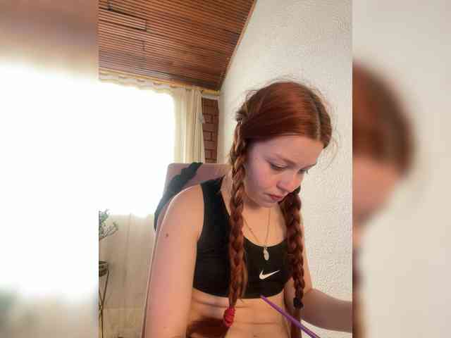 Pamela-Velvet webcam