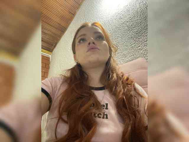 Pamela-Velvet webcam