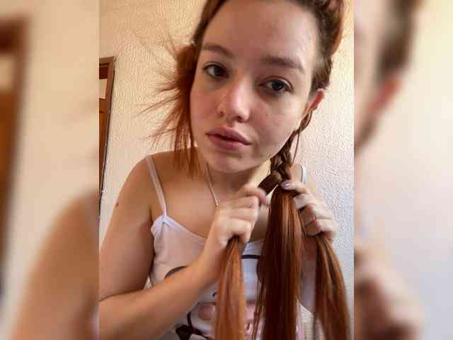 Pamela-Velvet Pamela-Velvet