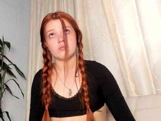 Pamela-Velvet Pamela-Velvet