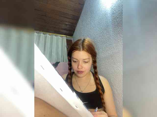 Pamela-Velvet webcam