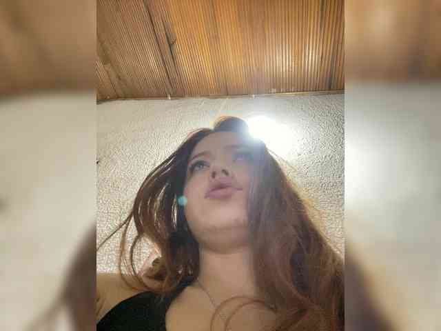 Pamela-Velvet Pamela-Velvet