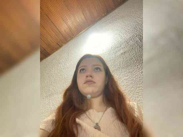 Pamela-Velvet webcam