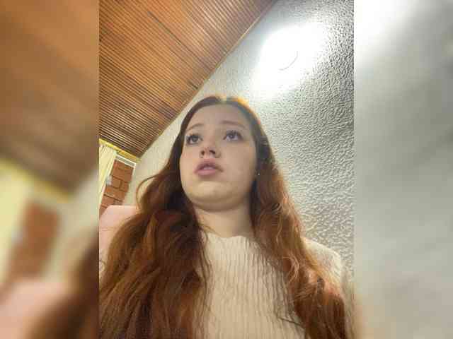 Pamela-Velvet webcam