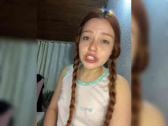 Pamela-Velvet Pamela-Velvet