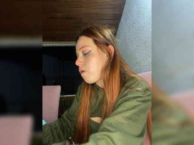 Pamela-Velvet webcam