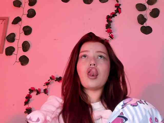 Pamela-Velvet Pamela-Velvet