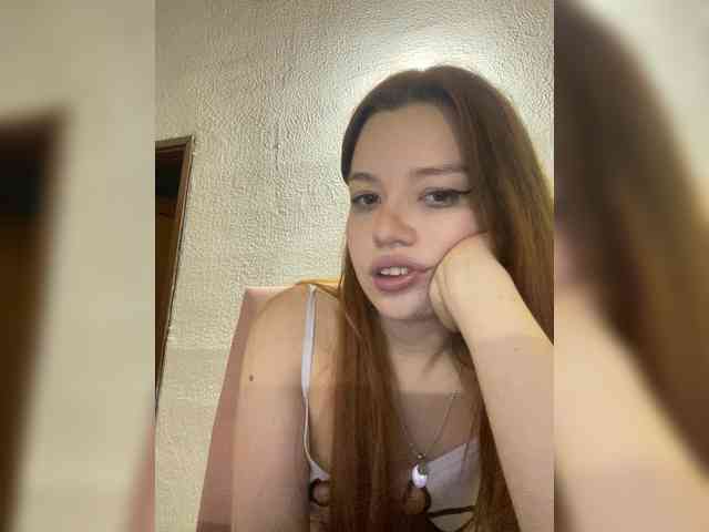 Pamela-Velvet Pamela-Velvet