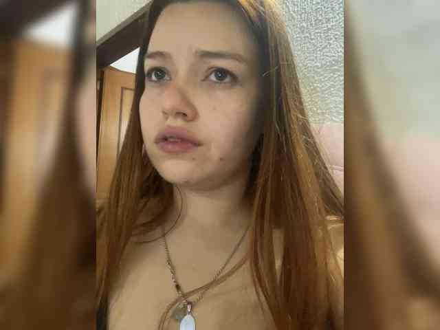 Pamela-Velvet webcam