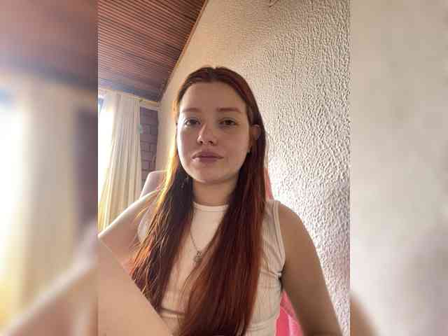 Pamela-Velvet webcam