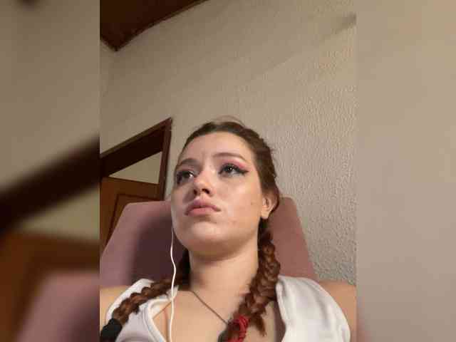 Pamela-Velvet Pamela-Velvet