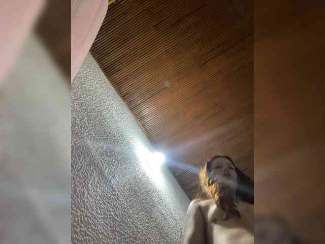 Pamela-Velvet webcam