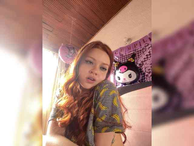 Pamela-Velvet webcam