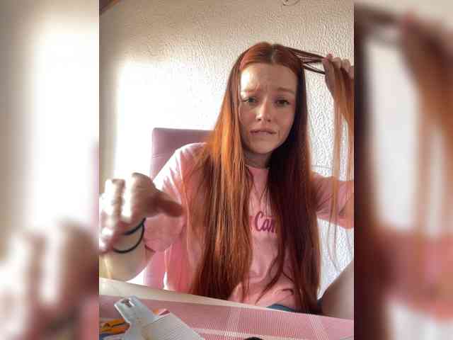 Pamela-Velvet webcam