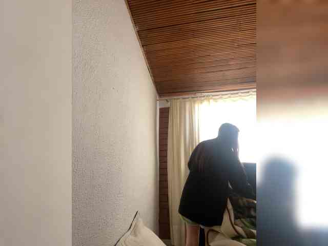 Pamela-Velvet webcam