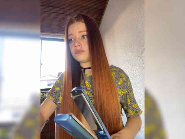 Pamela-Velvet webcam