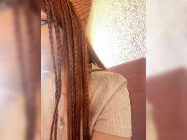 Pamela-Velvet webcam