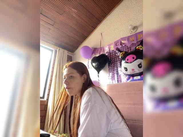 Pamela-Velvet webcam